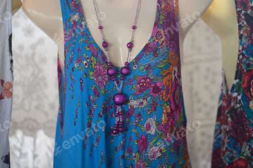 Preview: Clothes that are on the dummy and necklaces