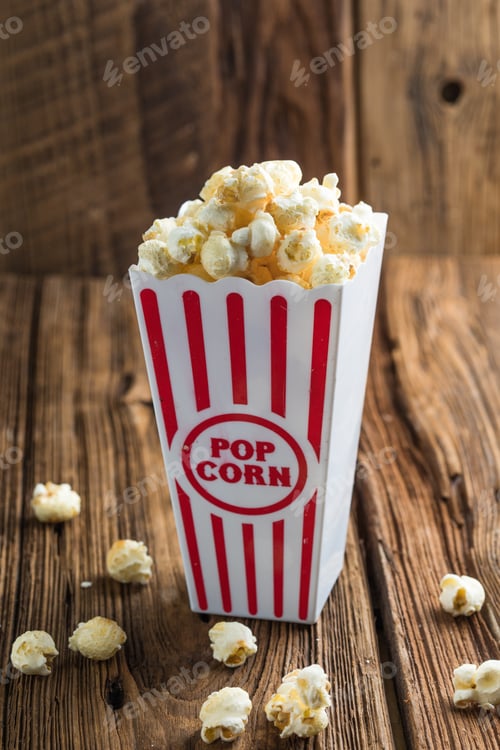 Preview: caramel popcorn in a decorative popcorn cup