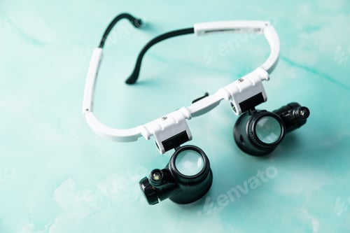 Preview: microscope glasses on the table