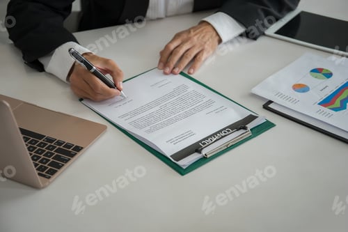 Preview: Businessman is signing a partnership contract, Business connection concept.