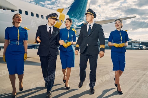 Preview: Aviators and beautiful flight attendants going ahead