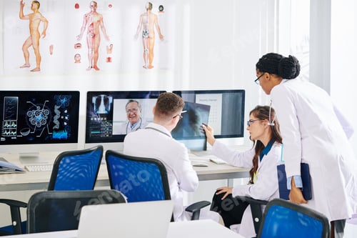 Preview: Researchers talking to pulmonologist