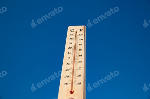 Preview: Thermometer shows high temperature in summer heat