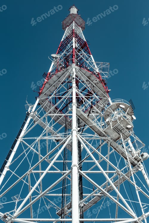 Preview: Vertical shot of the Lviv TV Tower against a clear blue sky background