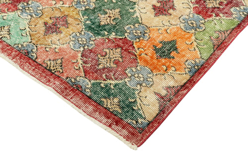 Preview: Textures and patterns in color from woven carpets