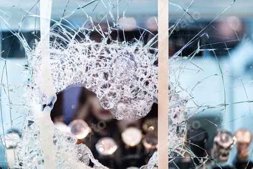 Preview: Broken window of a jewellery shop