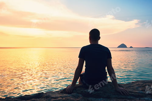 Preview: Contemplation on the beach