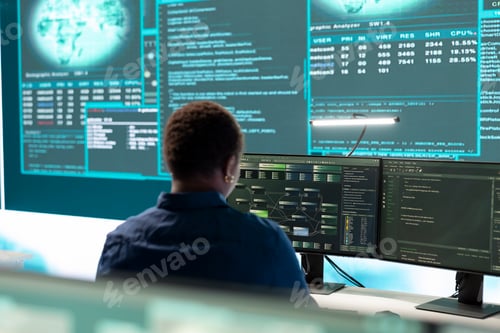 Preview: Cyber investigation team working in a governmental hacking room
