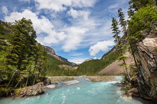 Preview: Mountains in Canada
