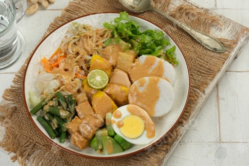 Preview: Gado Gado Indonesian Mix vegetables Salad from Boiled or Steam Vegetable Served with Peanut Sauce.