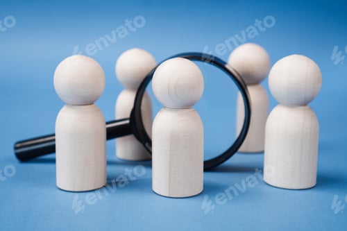 Preview: Wooden Figurines with Magnifying Glass