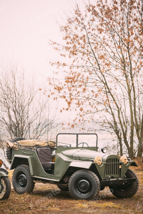 Preview: Willys Mb jeep, U.s. Army Truck, 4x4 Of Us Army Forces Of World War 2 Time Standing Parked At Forest