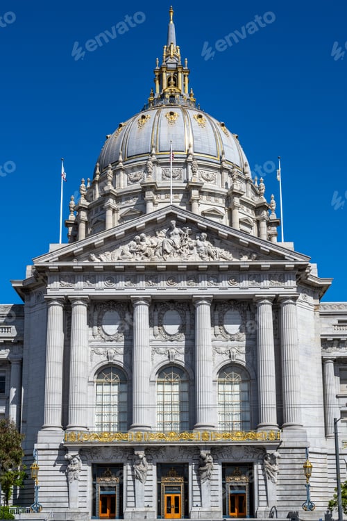 Preview: The imposing cupola of the San Francisco City Hall