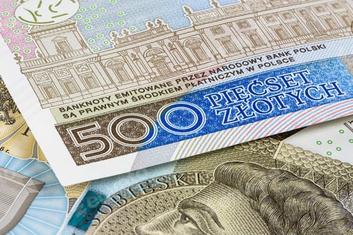 Preview: Closeup of 500 pln banknotes