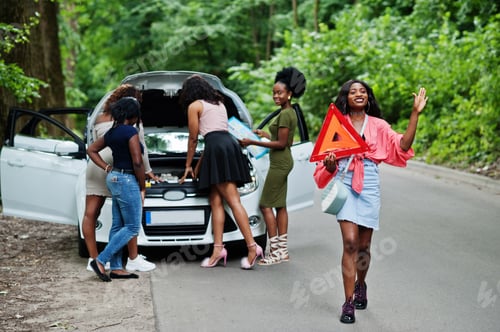 Preview: African american traveler girls