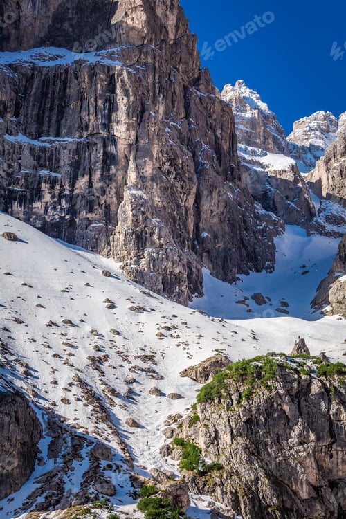 Preview: Beautifully snow capped Dolomites in the sun, Italy