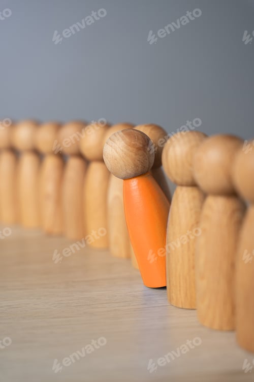 Preview: Leave the line. Show yourself. Talented.