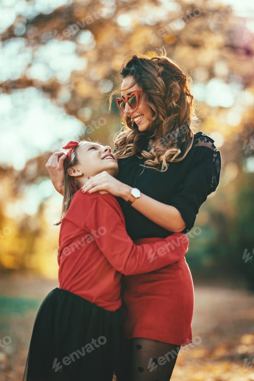 Preview: Great Play With My Mom