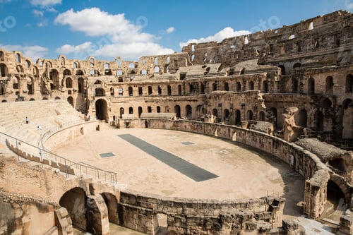 Aperçu: View of amphitheatre, El Jem, Tunisia