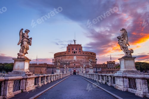 Preview: Scenic view of Castle of St. Angelo in Rome at sunrise