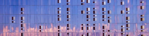 Vista previa: Abstract Background of Exterior Glass Wall on a Modern Architecture Building