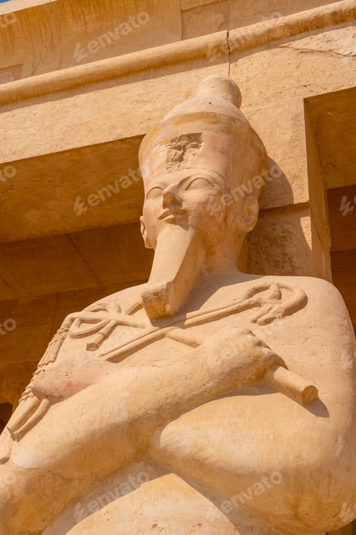Preview: Sculptures of pharaohs entering the Funerary Temple of Hatshepsut in Luxor. Egypt