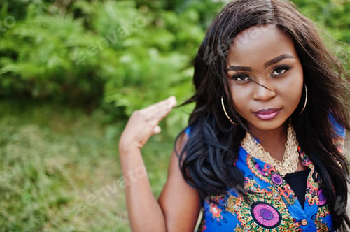 Preview: African woman