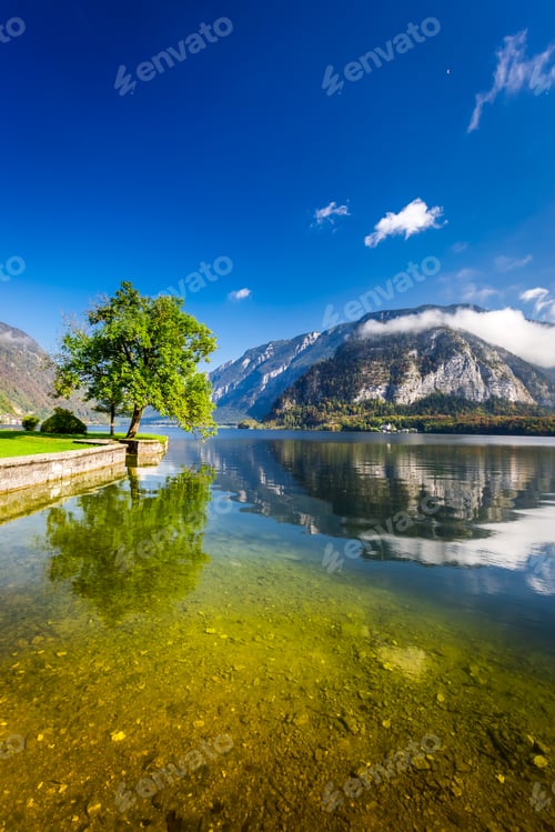 Preview: Alps autumn in Hallstatt