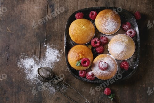 Vista previa: Tartas de limón con frambuesas
