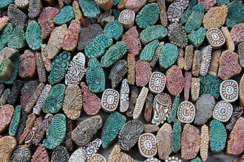 Preview: Colorful Stone Mold Pieces