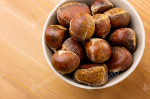 Preview: Chestnut on bowl