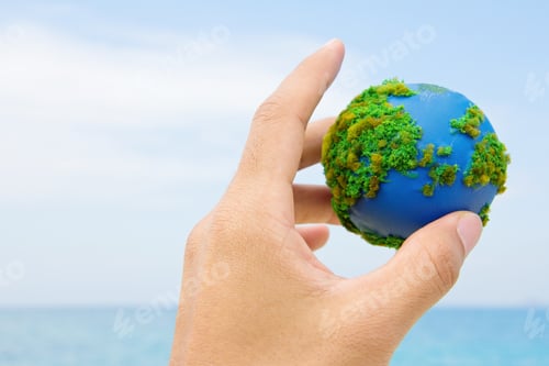 Preview: Earth in Hands
