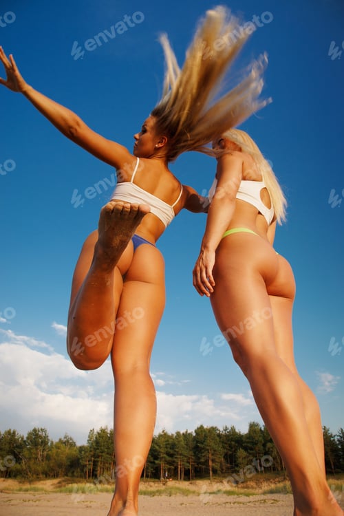 Preview: Two sexy girls from a back