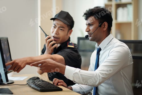 Preview: Security Operators at Office Desk