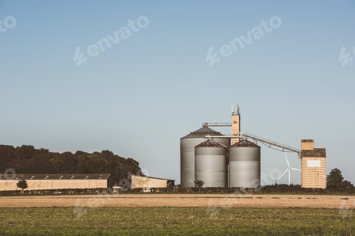 Preview: Farm grain silos for agriculture