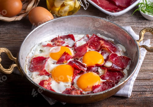 Preview: Traditional Turkish food; fried eggs with bacon.