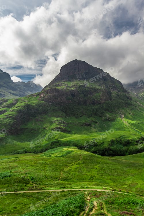 Preview: Green highlands in summer Scotland