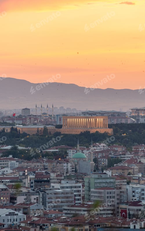 Preview: Anıtkabir, the mausoleum of Ataturk, during twilight