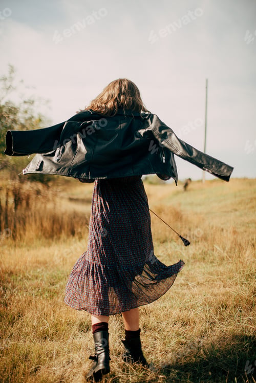 Preview: girl in the style of a boho