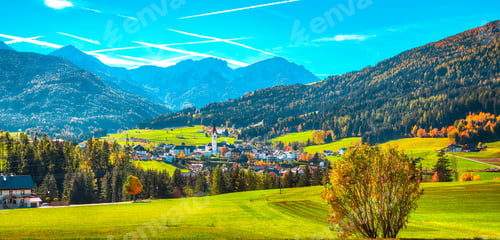 Preview: Scenic image of alpine village Valdaora di Sotto.