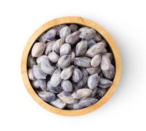 Preview: peanuts in wood bowl isolated on white background