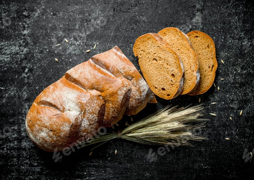 Preview: Sliced rye bread with spikelets.