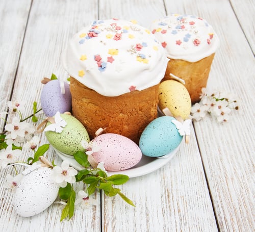 Preview: Easter bread and eggs