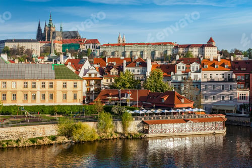 Preview: View of Mala Strana and Prague castle over Vltava river