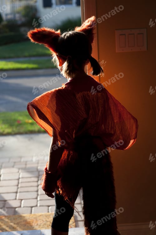 Preview: Girl leaving house for trick or treating