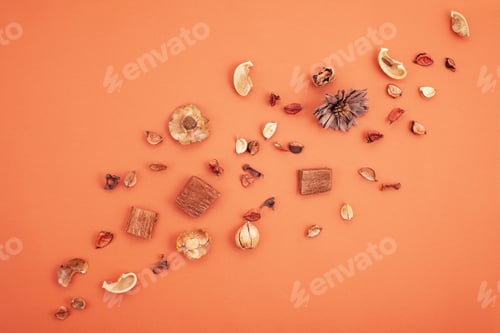 Preview: Paper background in autumn colors with decoration and copy space