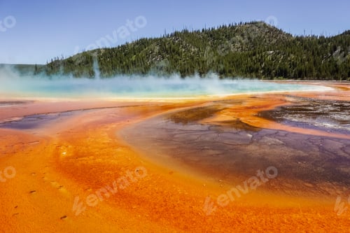 Preview: Grand Prismatic spring, Yellowstone National Park