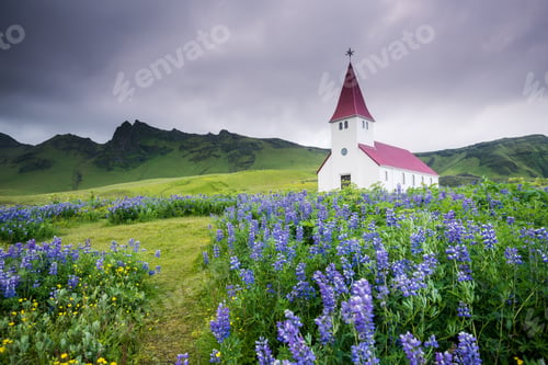 Preview: Beautiful church in Vik in the summer, Iceland