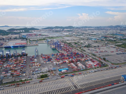 Preview: container cargo ship in the export and import business and logistics. Shipping to the harbor