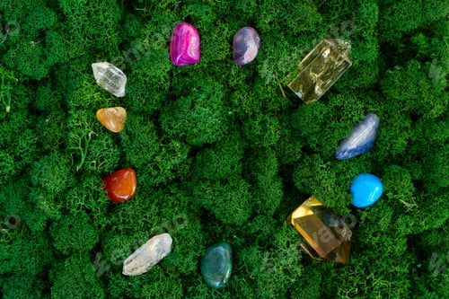 Preview: Healing crystals on brown background
